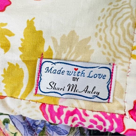 New 60”x68” Hexagon quilt ,Shining patchwork. - Picture 7 of 7